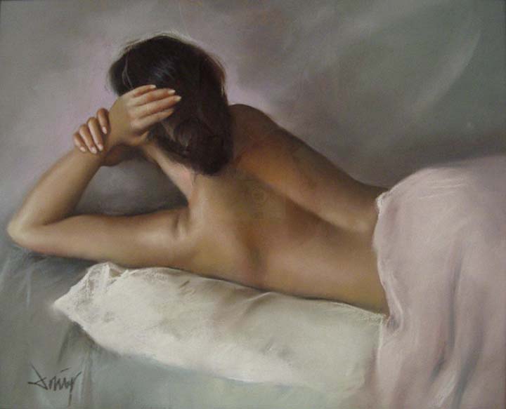 25 Recostada en la cama Pastel 41x33cm.