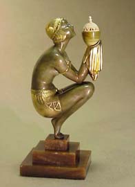 88M Duvernet Ofrenda. 29x12cm. Bronce y marfil