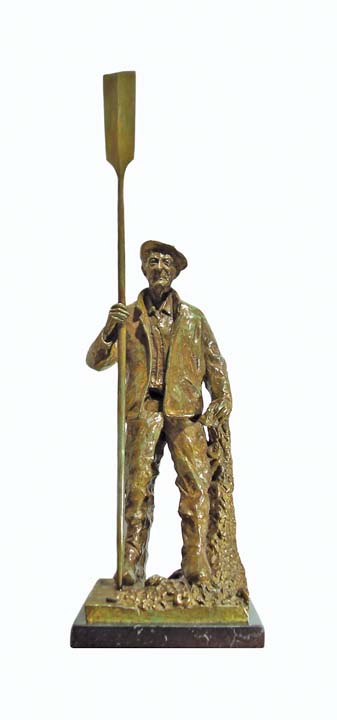 06- Arrantzal con remo y redes 74x21cm.