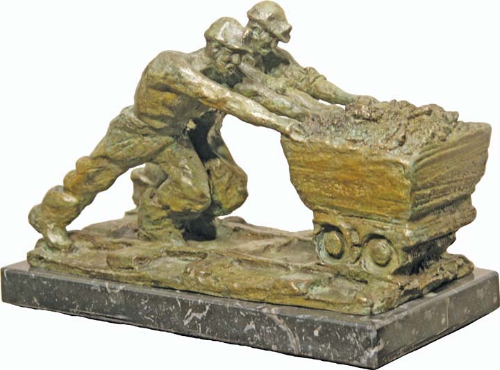 26- Mineros en vagoneta 33x21cm.