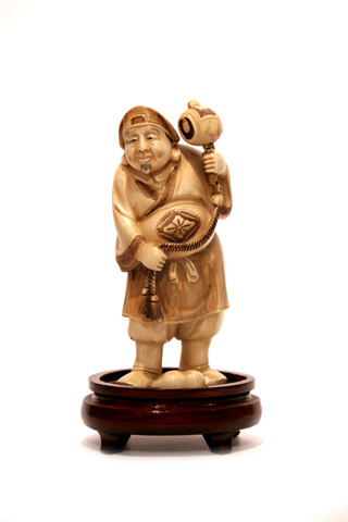 Oriental con mazo 7 x 5 x 16cm