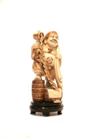 Oriental sobre barriles 7 x 6 x 16cm